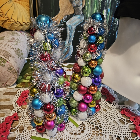 Miniture Christmas Tree - Picture 1 of 5